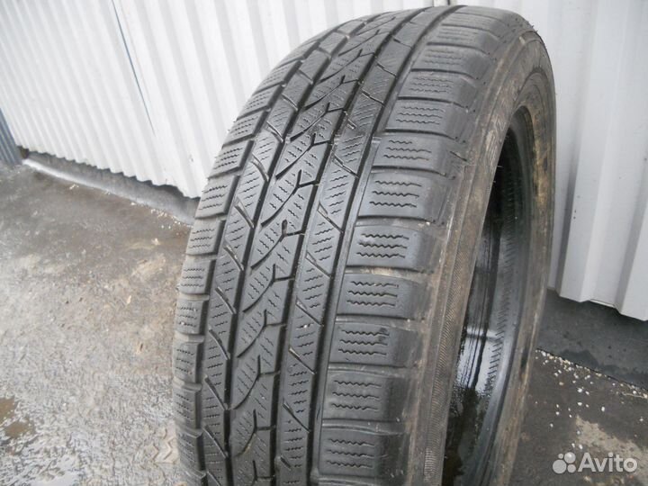 Falken Eurowinter HS-439 215/60 R17 96H