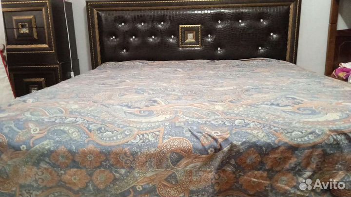 Спальный гарнитур бу