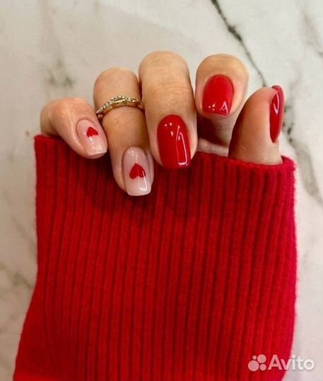 Маникюр и педикюр