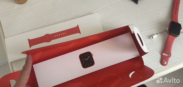 Apple watch 6 44mm red