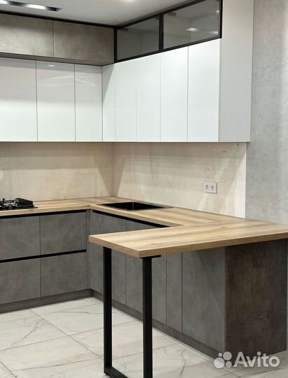 Кухонный гарнитур сканди в потолок