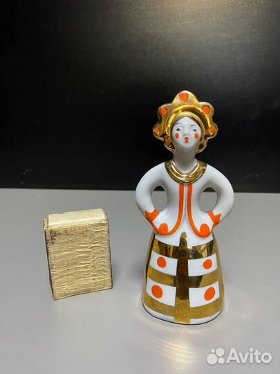 Статуэтка барышня дулево