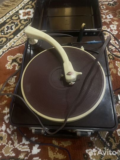 Проигрыватель пластинок ммз СССР