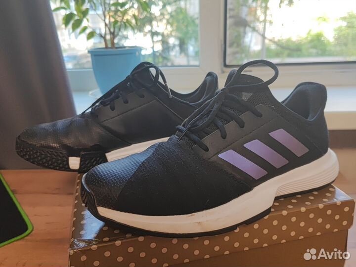 Кроссовки adidas 43.5