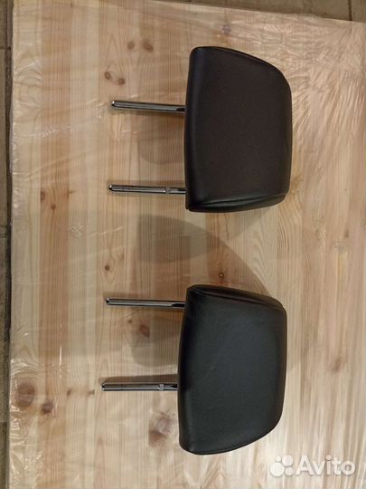 Подголовники задние Peugeot 308