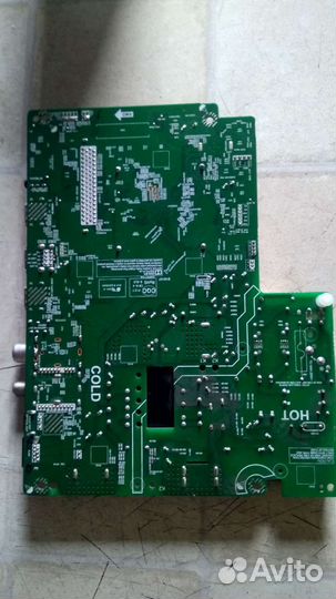 Телевизор Thomson T43FSL5140 в разборе