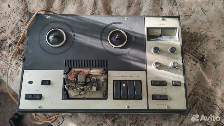 Катушечный магнитофон Elfa 332
