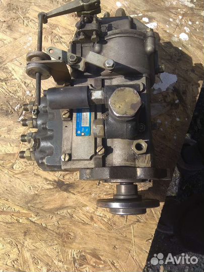 Топливный насос, рулевая колонка лтз 55,пускач мтз