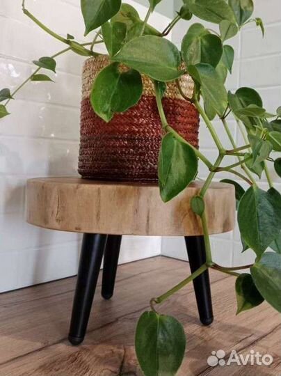 Подставка для цветов из карагача