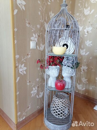 Консоль интерьерная