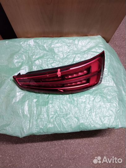 Фонарь задний audi q3