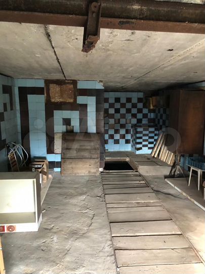 Гараж, > 30 м²