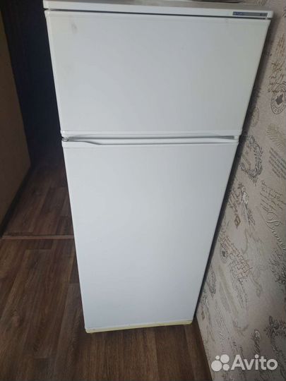 Холодильник бу маленький