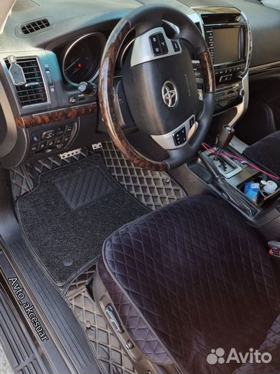 5D Ковры Land Cruiser 200 / 300 - Prado 150 Черные