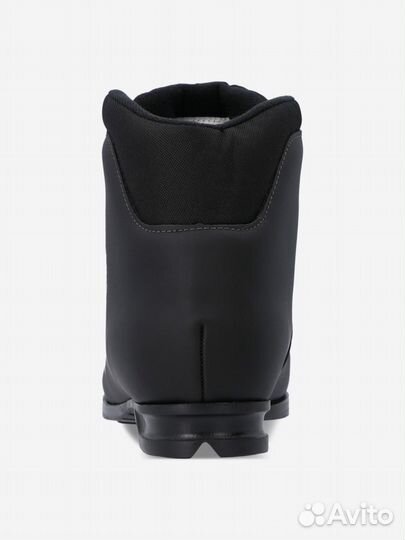 Лыжи и лыжные ботинки 