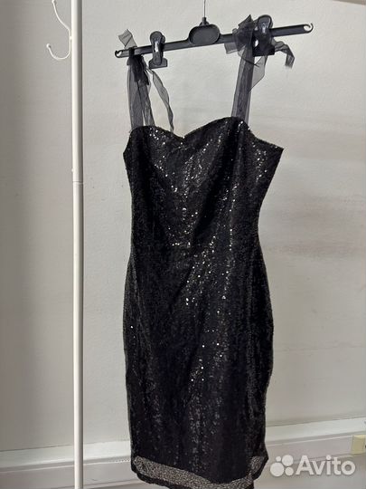 Платье из пайеток
