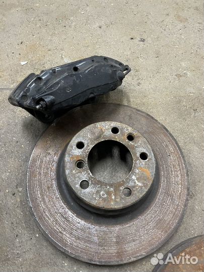 Тормоза 4-поршневые bmw 540 e34 м60б40