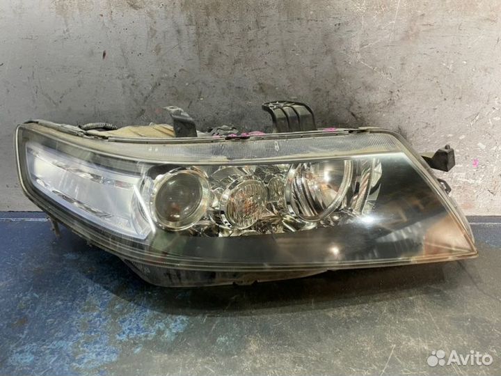 Фара ксенон правая Honda Accord 7 CL Рест