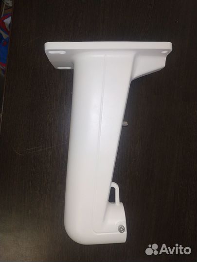 Кронштейн DS-1602ZJ-pole для поворотных камер Hik