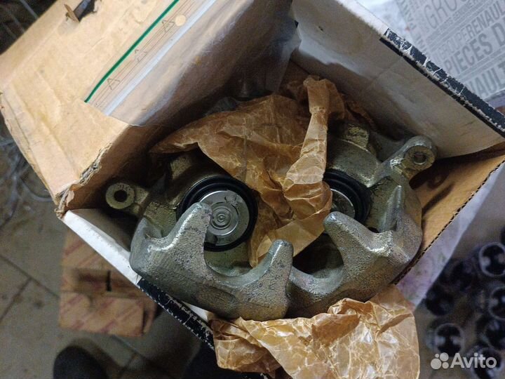 Тормозные суппорта задние Ауди 80 /100 Q8/Q2