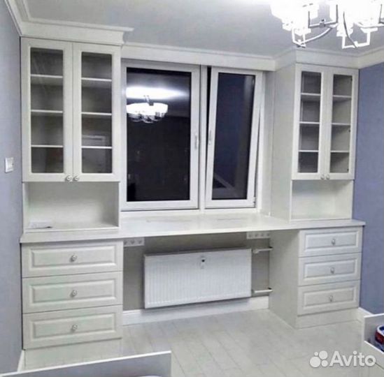 Детская зона у окна для двоих