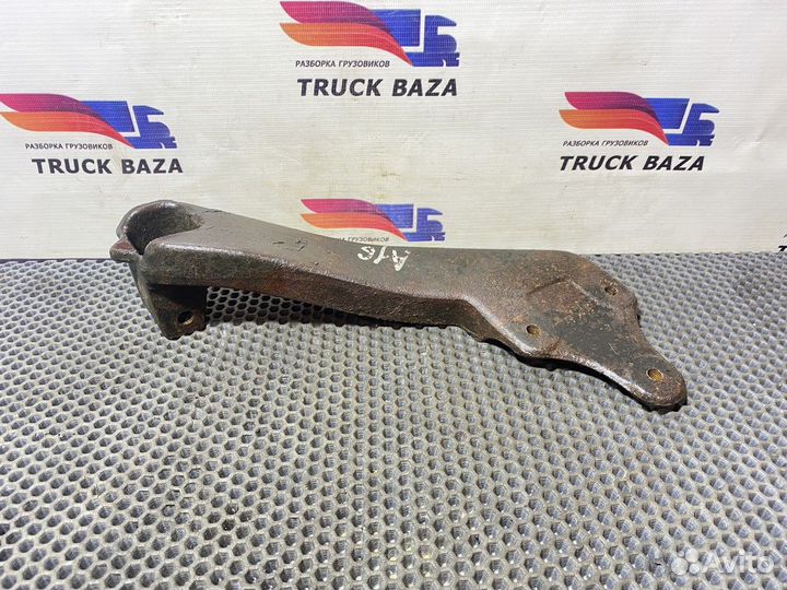 Кронштейн подножки левый Mercedes-Benz Axor