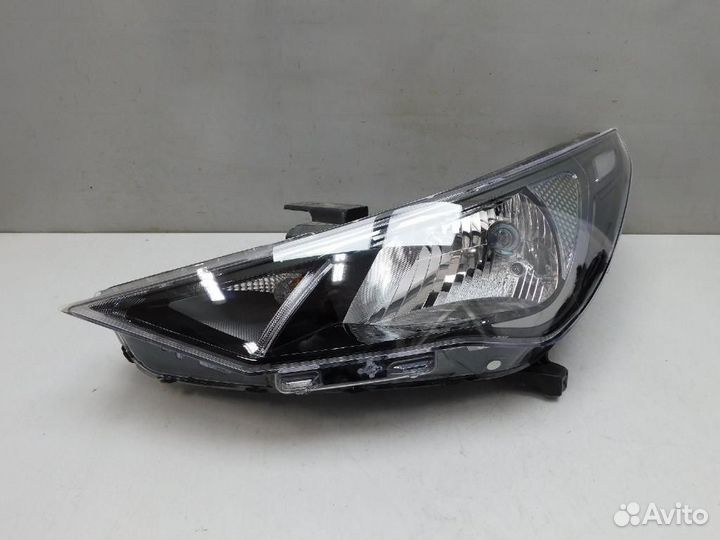 Фара левая Hyundai Solaris
