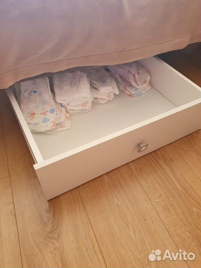 Детская кровать маятник