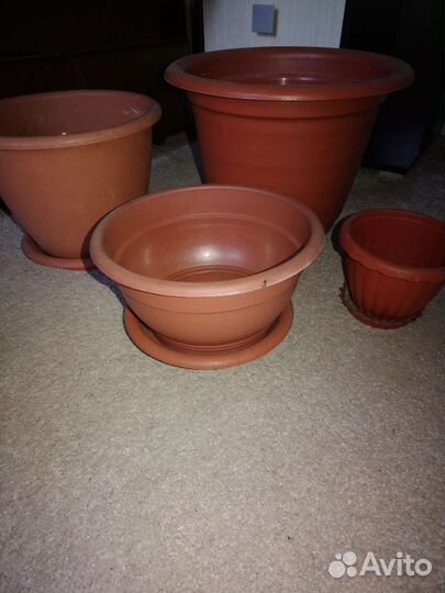 Горшки для цветов. 200 за все