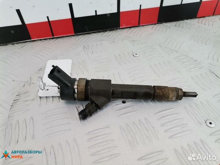 Форсунка Renault Laguna 2 рест. 2007 8200389369