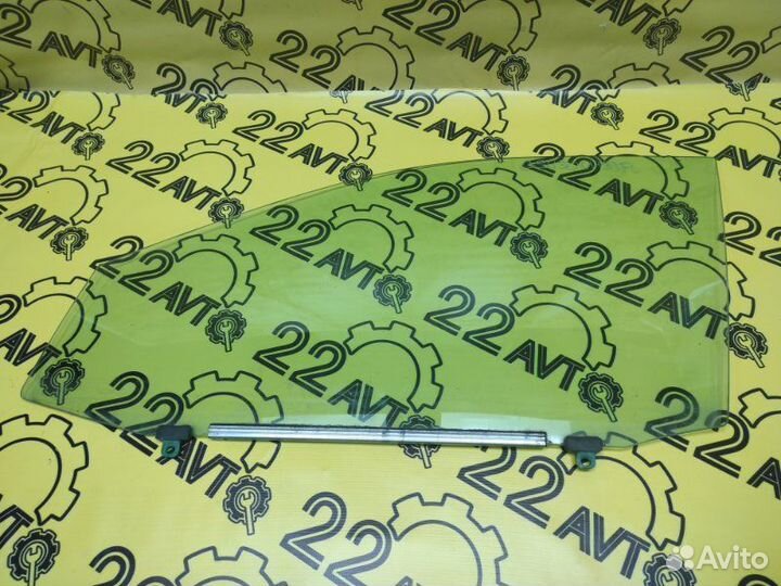 Стекло переднее левое Toyota Harrier GSU30 2grfe