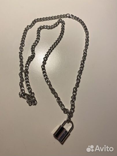 Украшение на шею