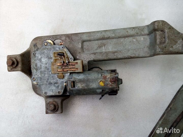 Трапеция дворников задней двери vw T4 распошные