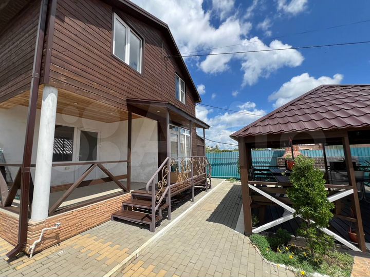 Дом 177,6 м² на участке 10 сот.