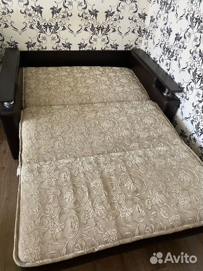 Диван прямой раскладной бу