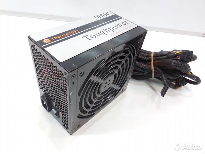 Блок питания Thermaltake ToughPower 700W