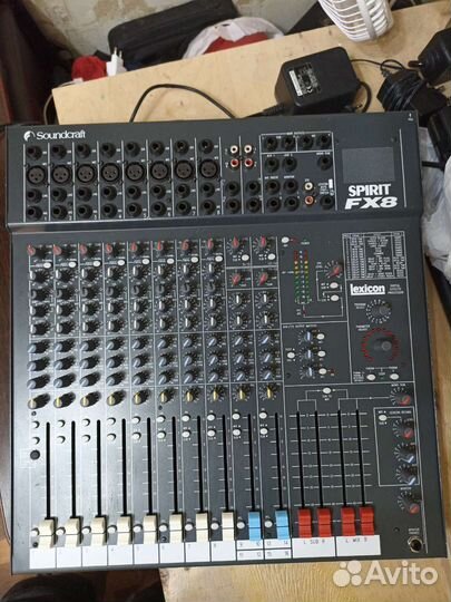 Микшерный пульт Soundcraft Spirit FX8