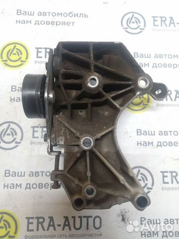 Кронштейн генератора гидроусилителя Renault Logan