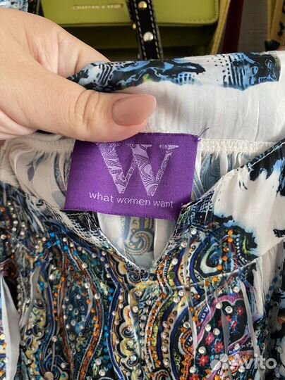 Красивая рубашка в стиле Camilla