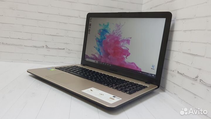 Игровой ноутбук Asus 4ядра/2видеокарты/4Gb/SSD