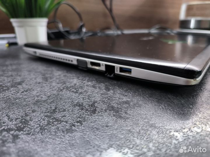 Ноутбук asus Intel i5-3317U/8Gb озу/120SSD