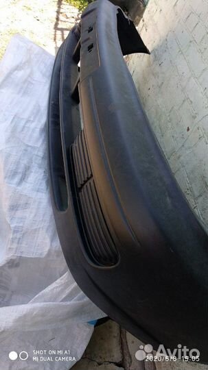 Бампер на Ниссан Альмера