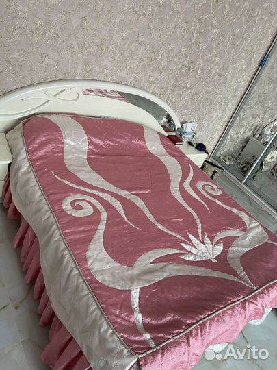 Покрывало на 2 х спальную кровать 1,8 м на 2 м