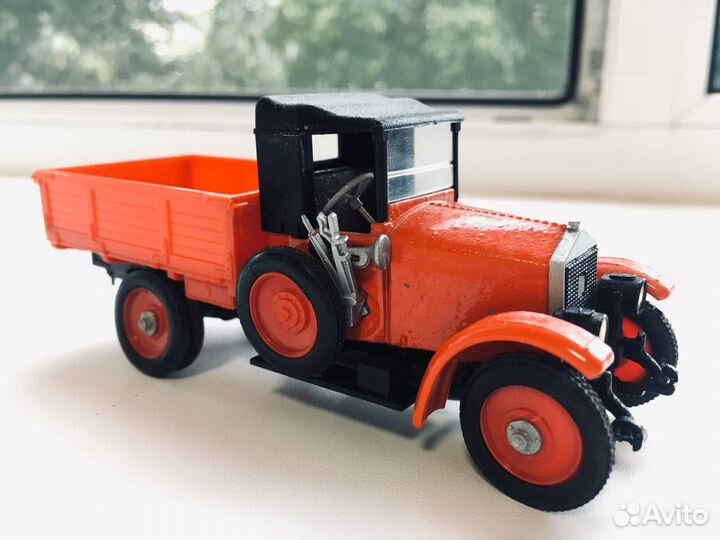 Модель амо Ф-15 (1:43)