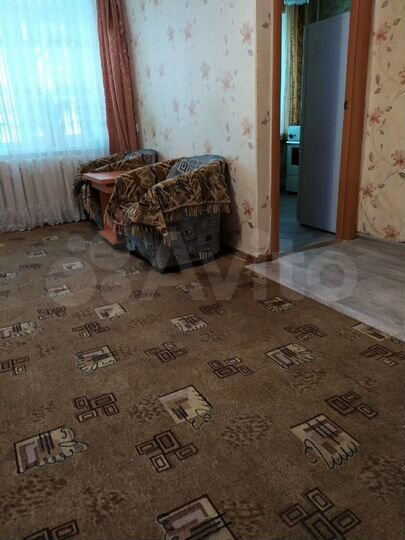 3-к. квартира, 42 м², 1/4 эт.