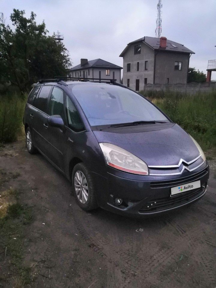 Citroen Grand C4 Picasso: фото владельца