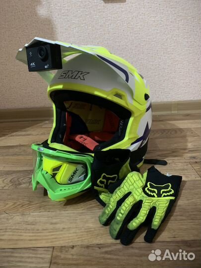 Кроссовый шлем