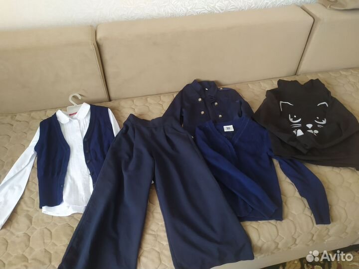 Школьные вещи для девочки 128 пакетом