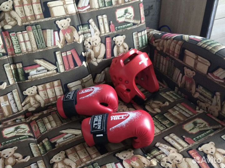 Шлем,перчатки