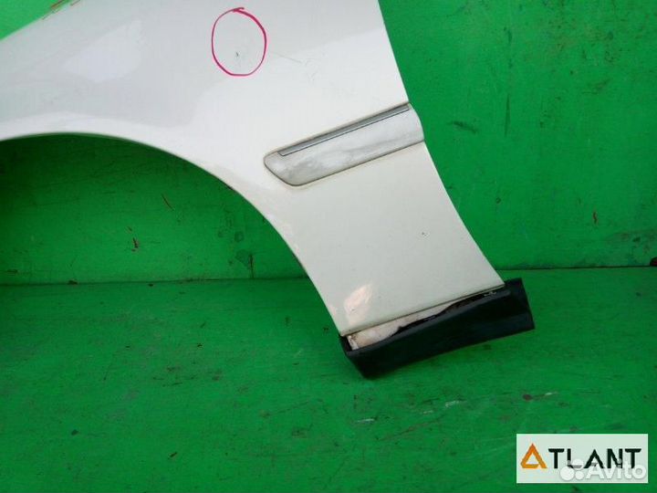 Крыло переднее левое toyota mark II